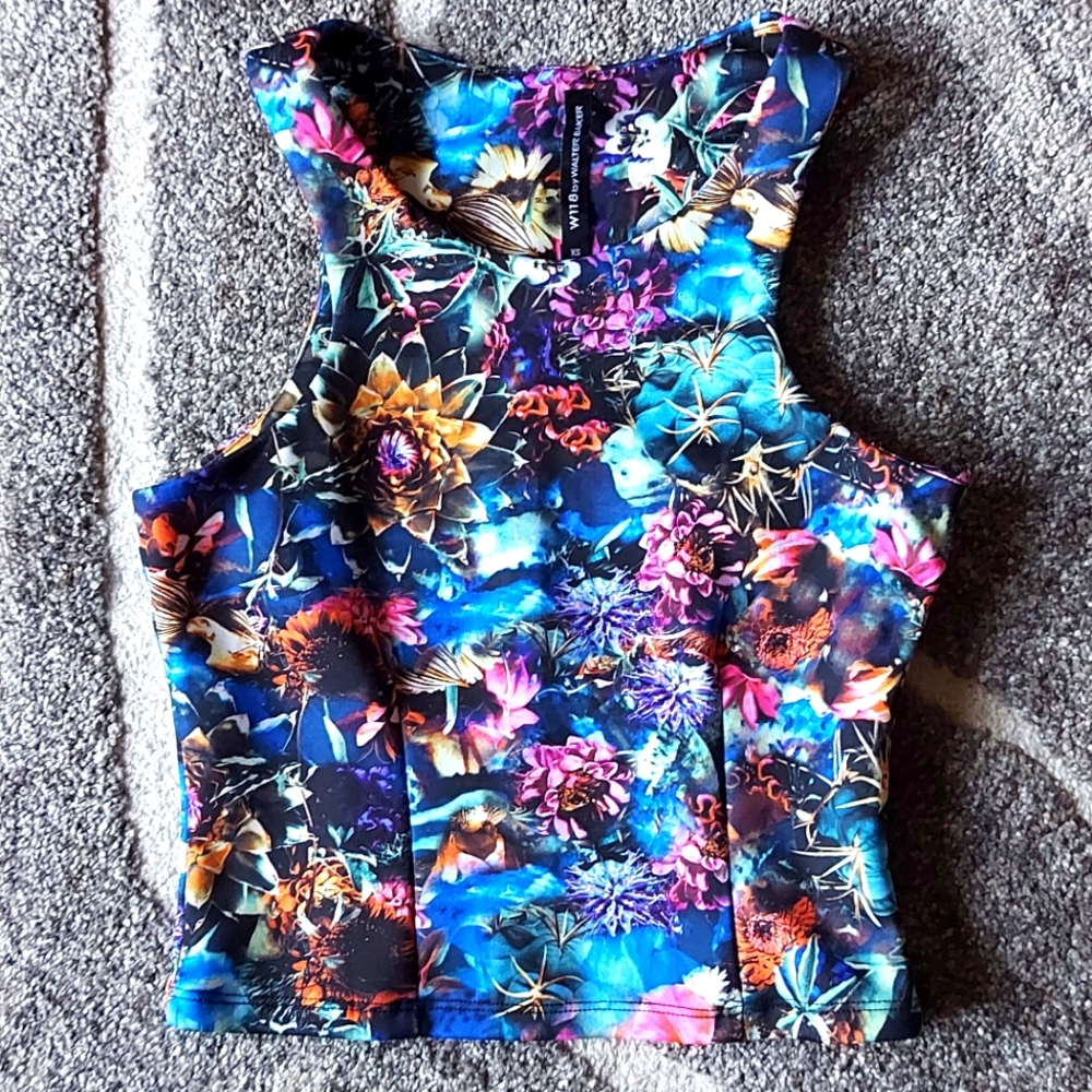 🪴🏵NWOT W118 By Walter Baker Succulent Crop Tank